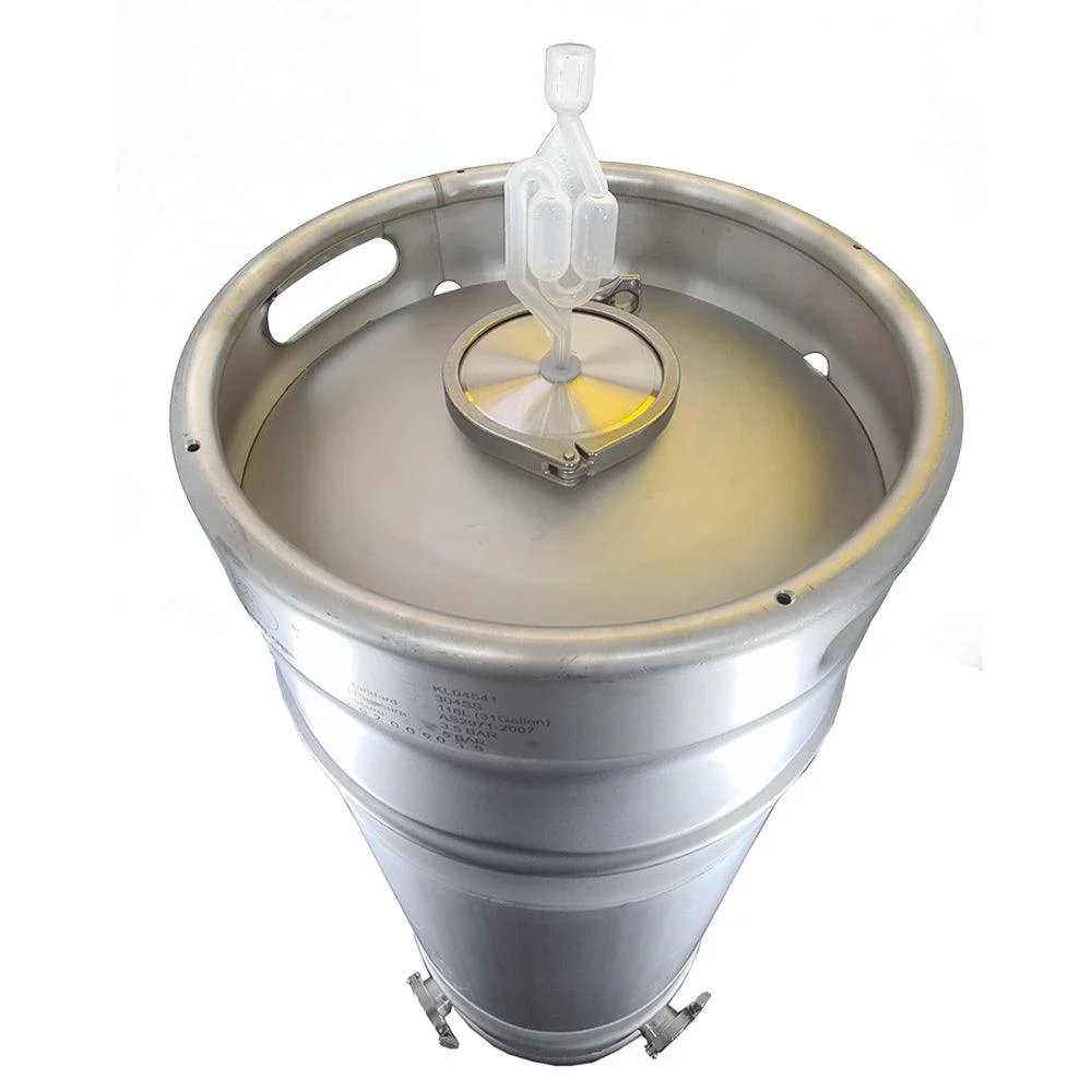 118L Kegmenter with 4inch Flat Lid , Airlock and 2inch end cap - Image 3