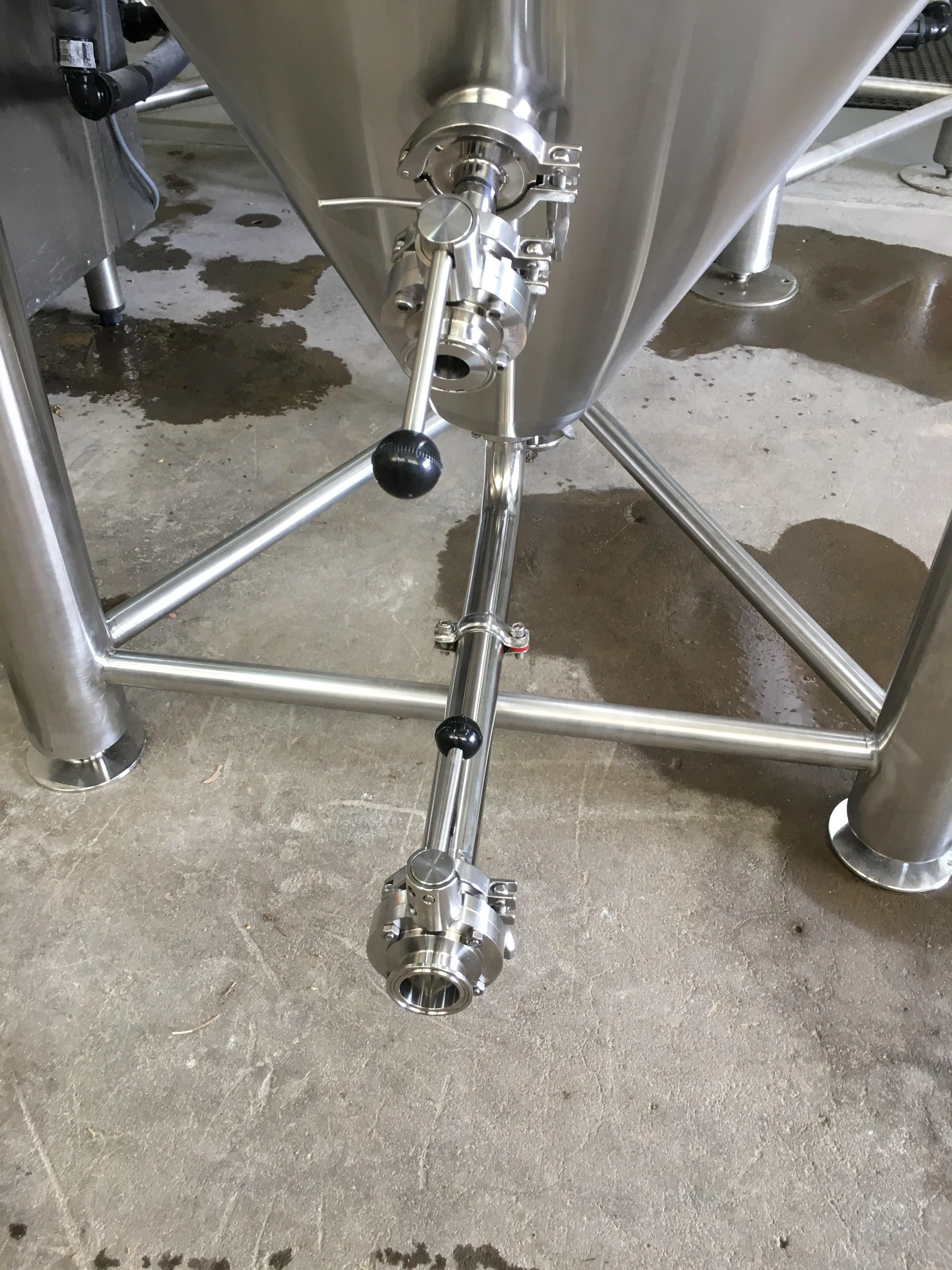 600L Conical Fermenter (pressurisable, jacketed) - Image 12