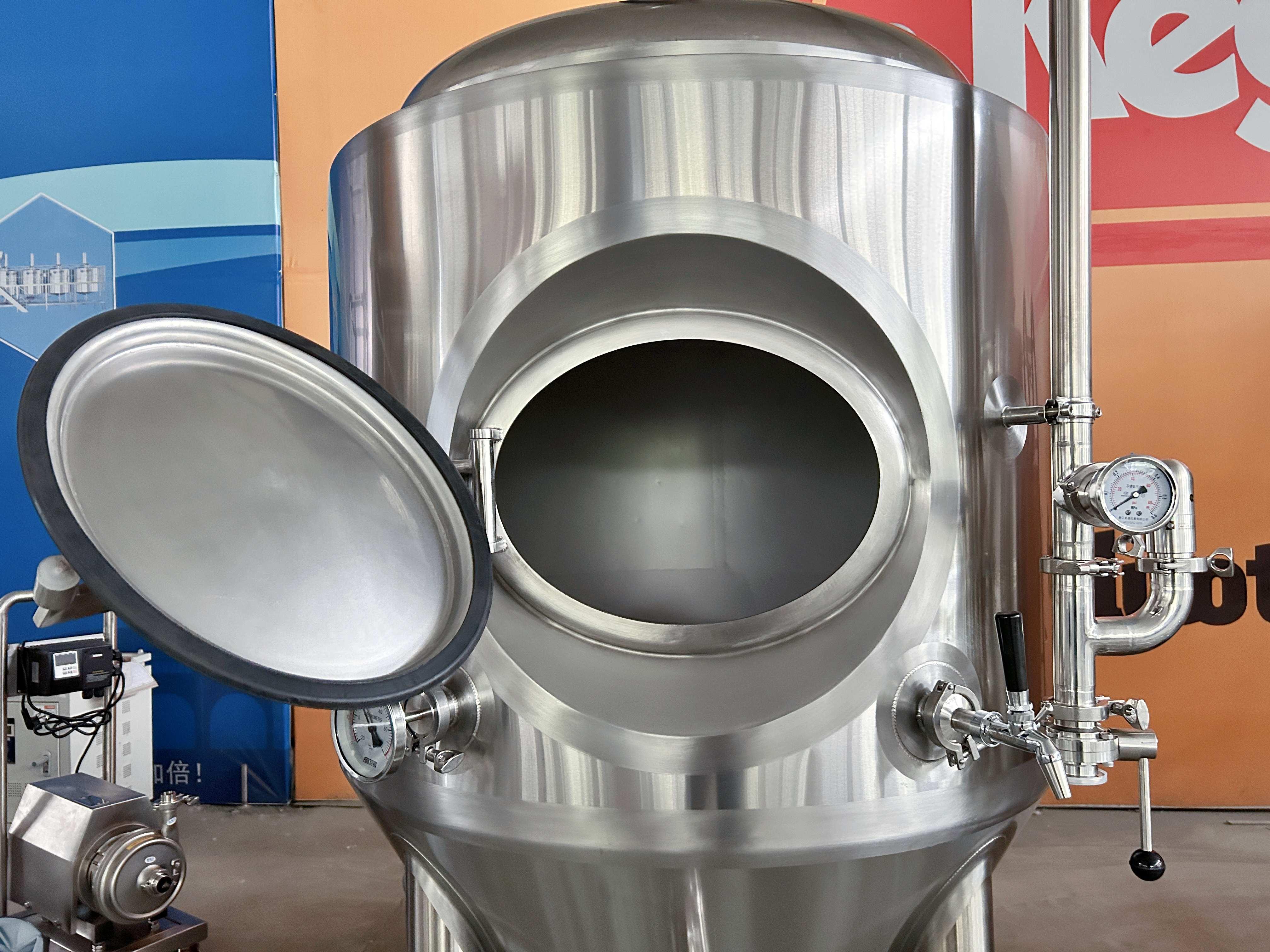 800L Conical Fermenter (pressurisable, jacketed) - Image 18