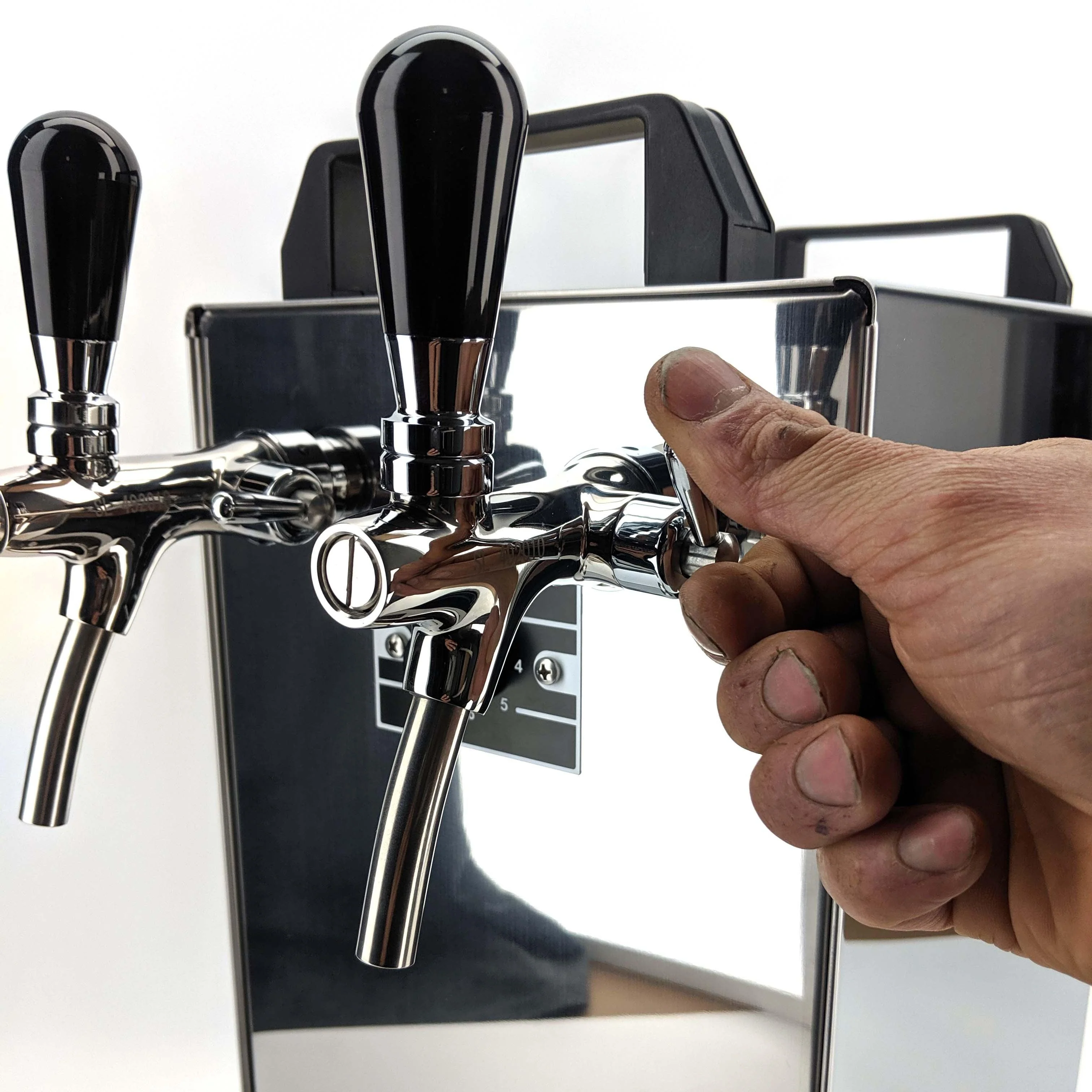 LINDR - KONTAKT 40K - BENCH TOP KEG DISPENSER - NO GAS CYLINDERS REQUIRED - Image 2